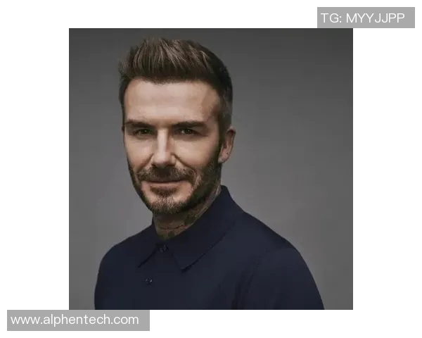 足球明星长发扎起来展现个性与风格引领时尚潮流新趋势