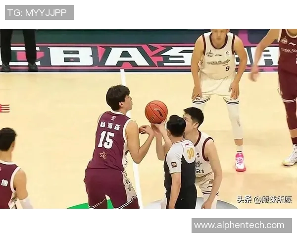 当女明星遇上篮球明星爱情的三分球与扣篮梦幻交织的故事